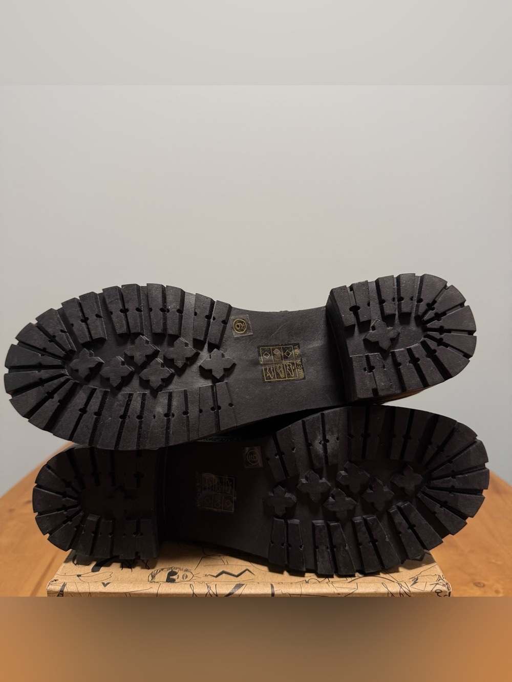 GC Shoes Women's Black Studded Ankle Boots - Picture 7 of 8